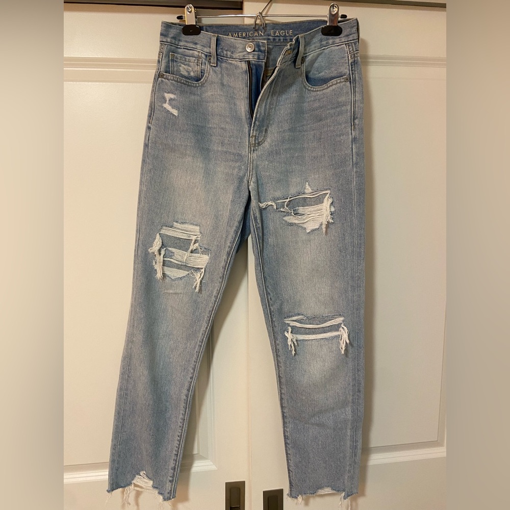 American Eagle Straight Leg Patched Mom Jeans